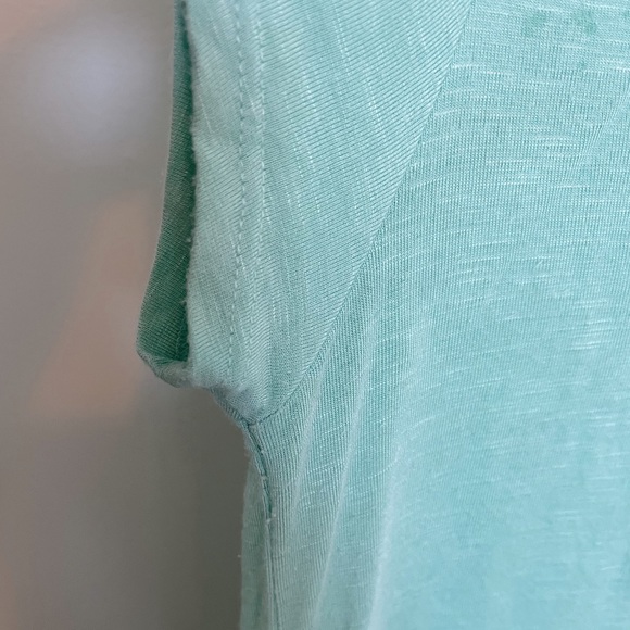 DOLAN cute high/low blouse/tee in turquoise. - Picture 6 of 10